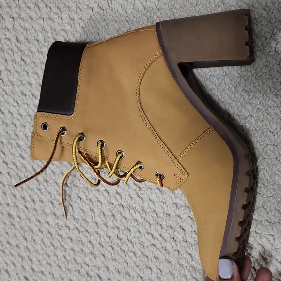 Timberland Boots - Picture 2 of 12